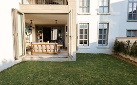 Waddle Inn Luxury Apartment In Franschhoek